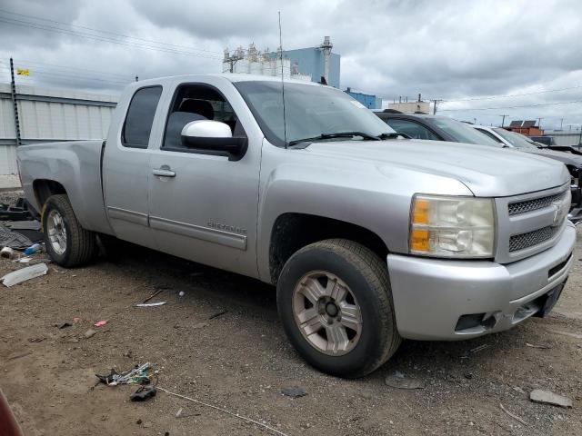 Photo 3 VIN: 1GCRKSE33BZ126612 - CHEVROLET SILVERADO 