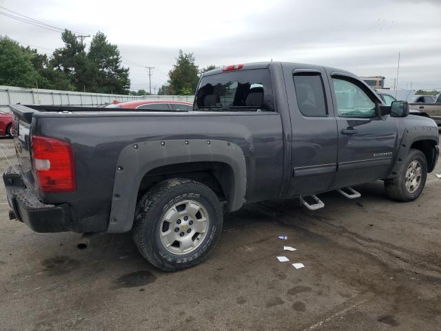 Photo 2 VIN: 1GCRKSE33BZ151736 - CHEVROLET SILVERADO 