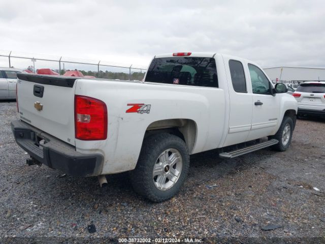 Photo 3 VIN: 1GCRKSE33BZ256969 - CHEVROLET SILVERADO 1500 