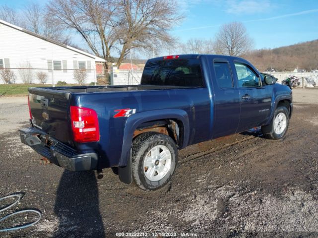 Photo 3 VIN: 1GCRKSE33BZ259614 - CHEVROLET SILVERADO 1500 