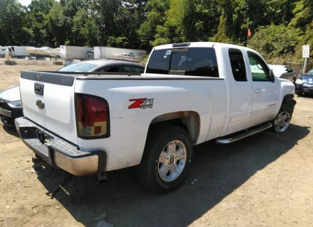 Photo 3 VIN: 1GCRKSE33BZ384483 - CHEVROLET SILVERADO 1500 