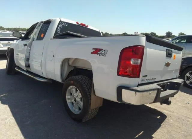 Photo 2 VIN: 1GCRKSE33BZ440843 - CHEVROLET SILVERADO 1500 