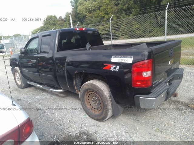 Photo 2 VIN: 1GCRKSE34BZ133357 - CHEVROLET SILVERADO 1500 