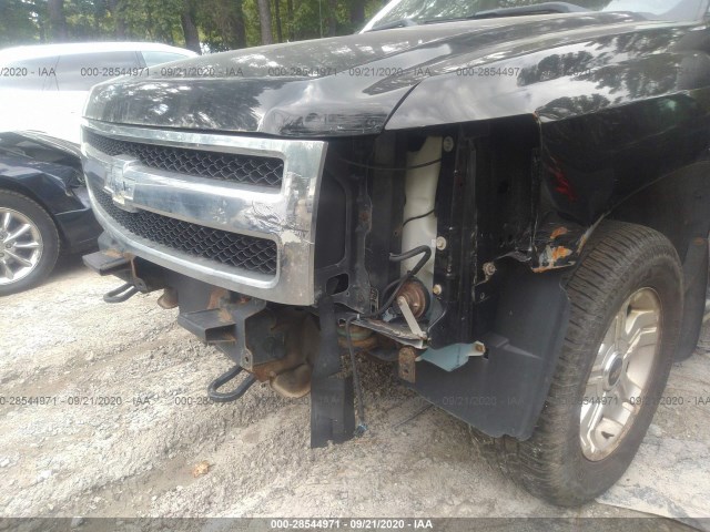 Photo 5 VIN: 1GCRKSE34BZ133357 - CHEVROLET SILVERADO 1500 