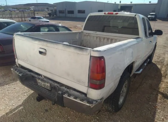 Photo 3 VIN: 1GCRKSE34BZ164494 - CHEVROLET SILVERADO 1500 