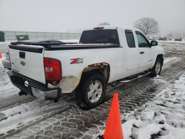 Photo 2 VIN: 1GCRKSE34BZ185748 - CHEVROLET SILVERADO 