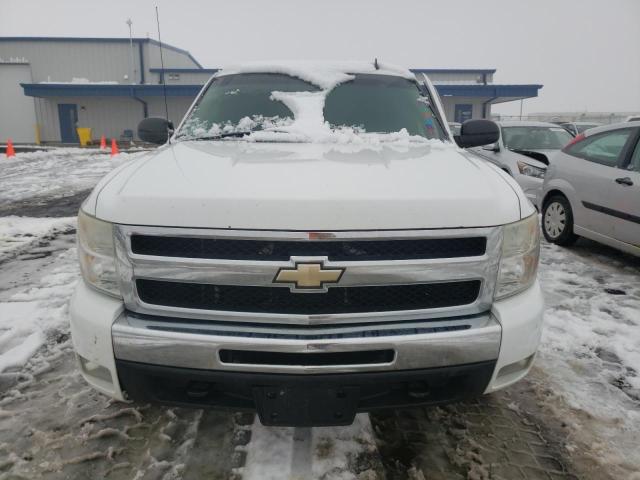 Photo 4 VIN: 1GCRKSE34BZ185748 - CHEVROLET SILVERADO 