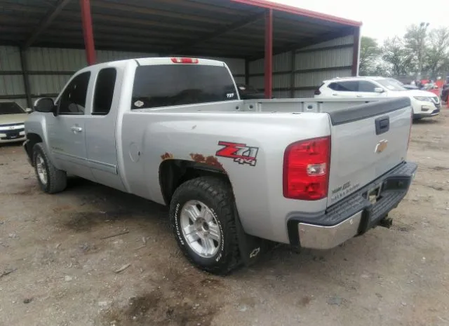 Photo 2 VIN: 1GCRKSE34BZ213161 - CHEVROLET SILVERADO 1500 