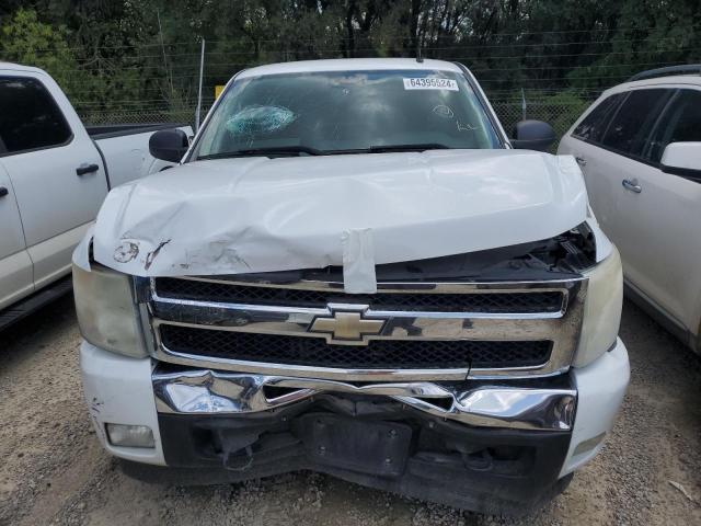 Photo 4 VIN: 1GCRKSE34BZ243485 - CHEVROLET SILVERADO 