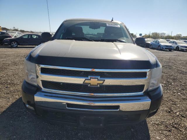 Photo 4 VIN: 1GCRKSE34BZ256267 - CHEVROLET SILVERADO 