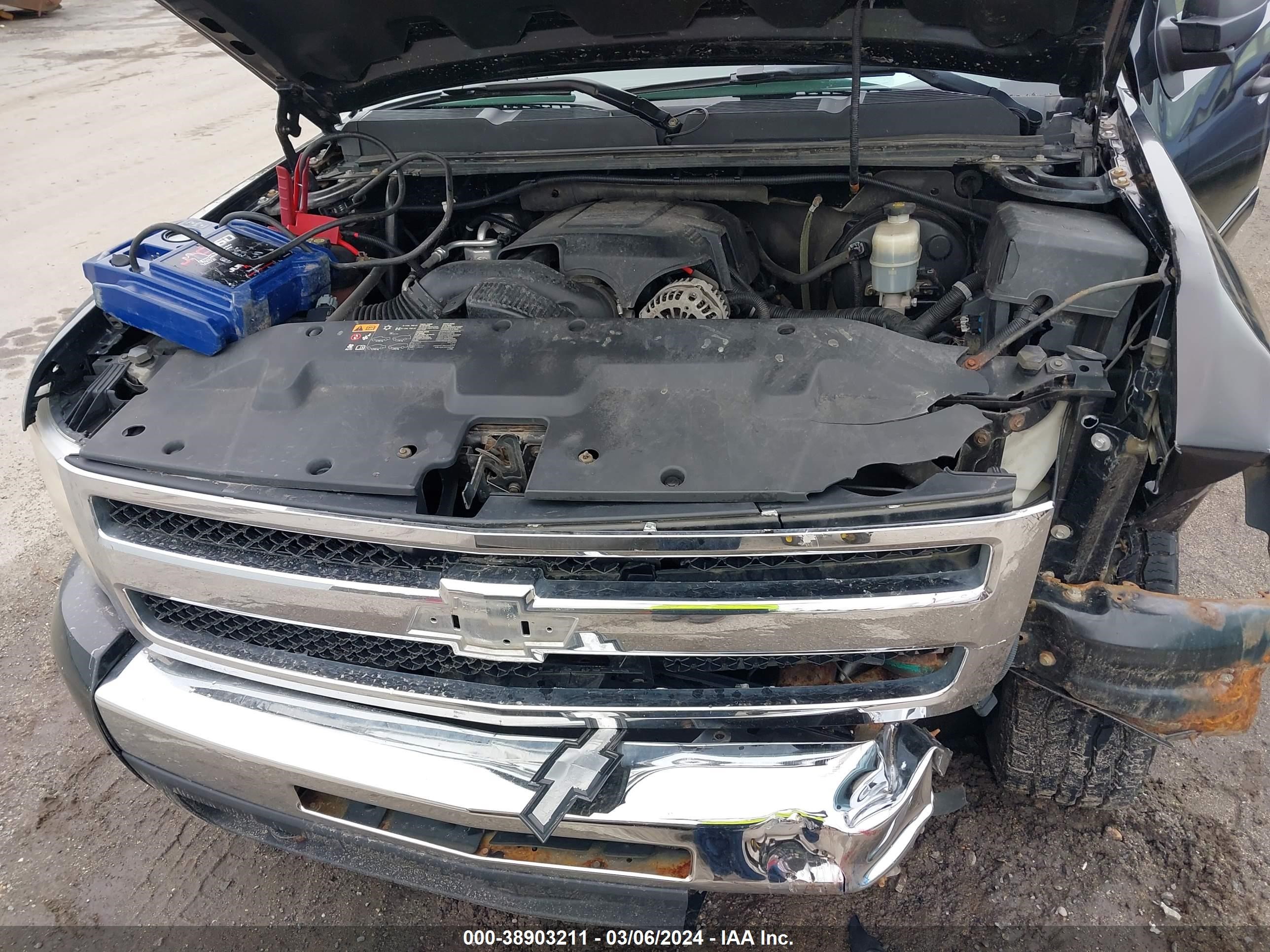 Photo 13 VIN: 1GCRKSE34BZ336233 - CHEVROLET SILVERADO 