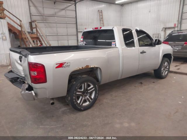 Photo 3 VIN: 1GCRKSE35BZ116177 - CHEVROLET SILVERADO 1500 