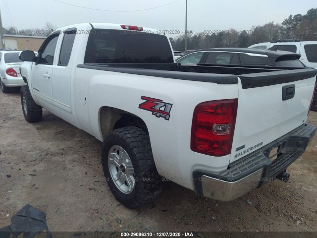 Photo 2 VIN: 1GCRKSE35BZ187265 - CHEVROLET SILVERADO 1500 