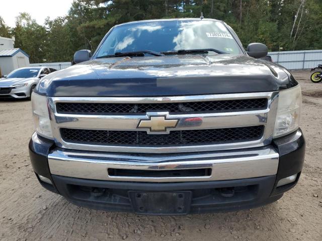 Photo 4 VIN: 1GCRKSE35BZ205649 - CHEVROLET SILVERADO 