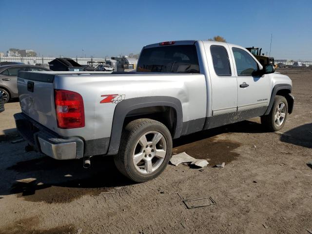 Photo 2 VIN: 1GCRKSE35BZ243401 - CHEVROLET SILVERADO 