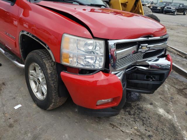 Photo 8 VIN: 1GCRKSE35BZ301216 - CHEVROLET SILVERADO 