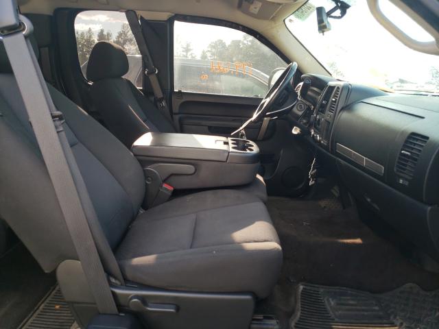 Photo 4 VIN: 1GCRKSE35BZ311972 - CHEVROLET SILVERADO 