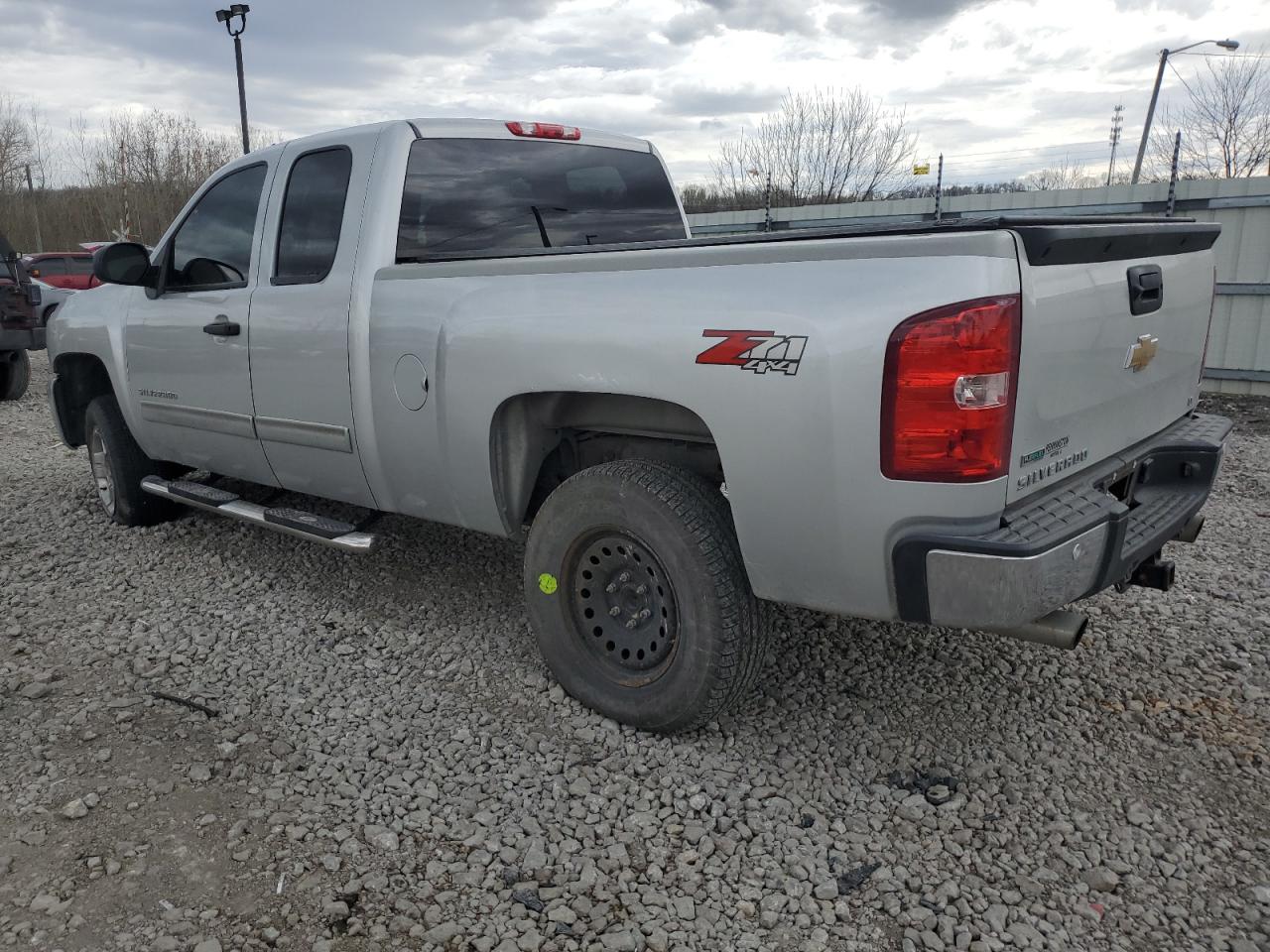 Photo 1 VIN: 1GCRKSE35BZ335768 - CHEVROLET SILVERADO 