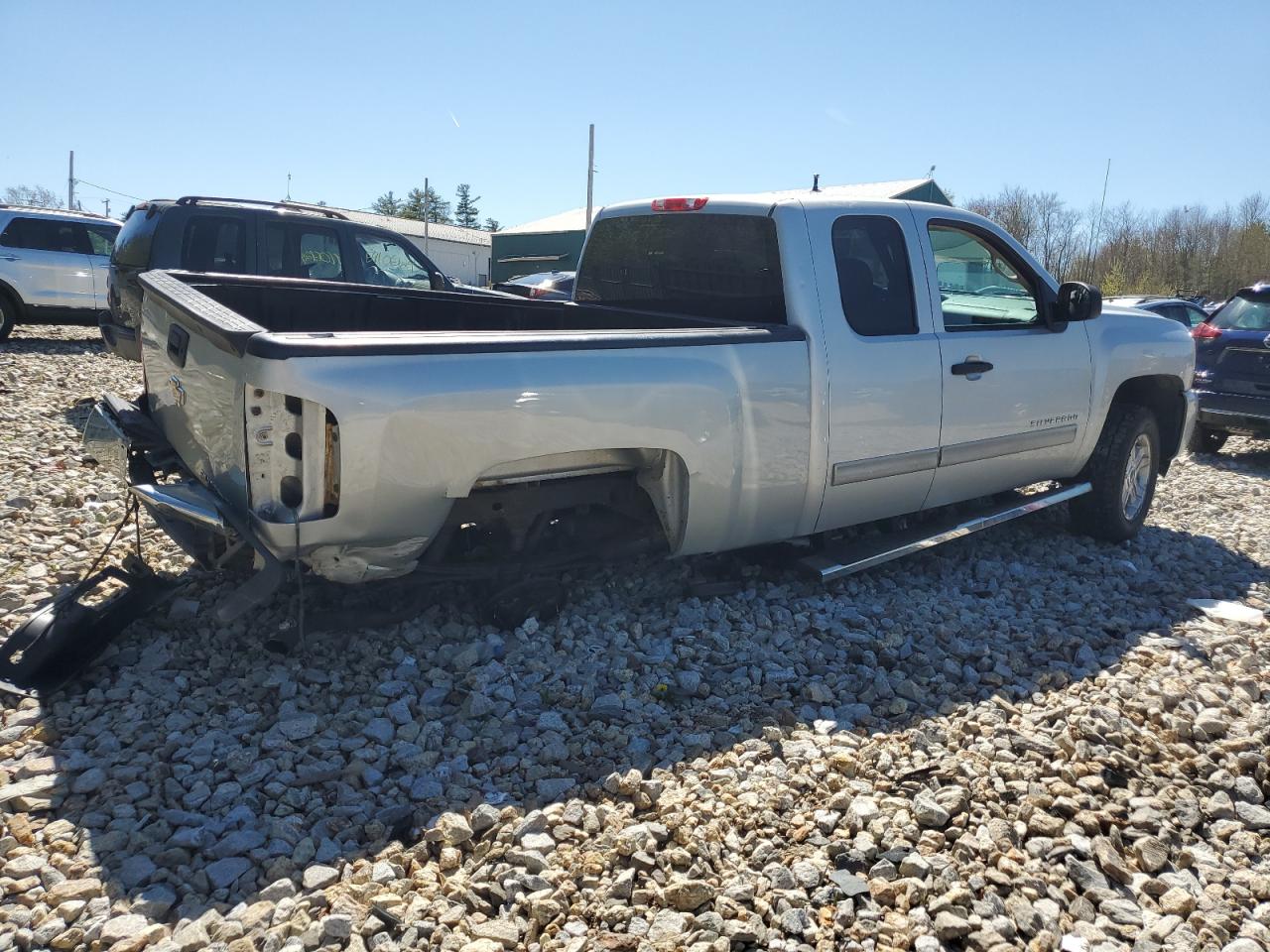 Photo 2 VIN: 1GCRKSE35BZ416205 - CHEVROLET SILVERADO 