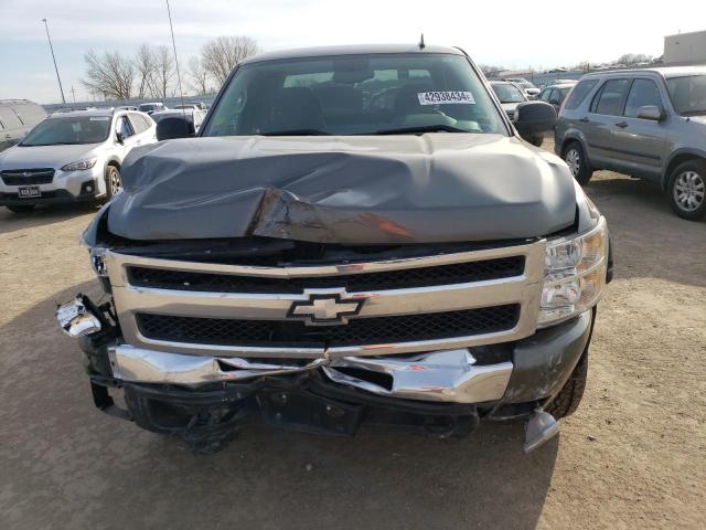 Photo 4 VIN: 1GCRKSE35BZ417600 - CHEVROLET SILVERADO 