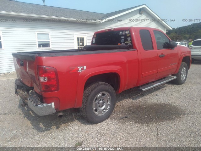 Photo 3 VIN: 1GCRKSE36BZ119914 - CHEVROLET SILVERADO 1500 