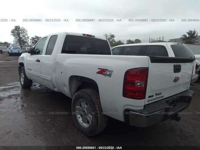 Photo 2 VIN: 1GCRKSE36BZ120951 - CHEVROLET SILVERADO 1500 