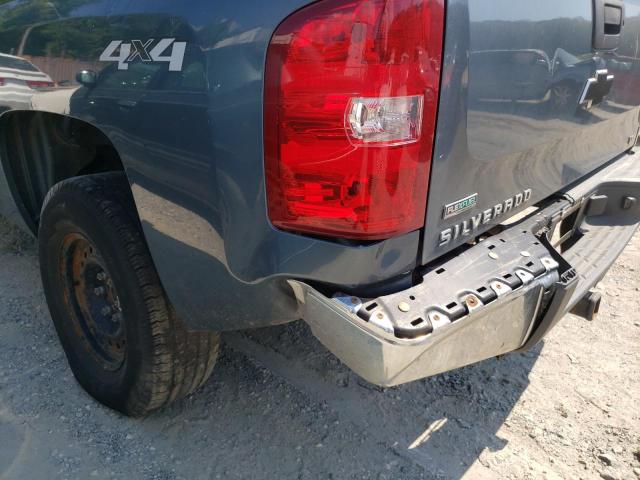 Photo 8 VIN: 1GCRKSE36BZ122439 - CHEVROLET SILVERADO 