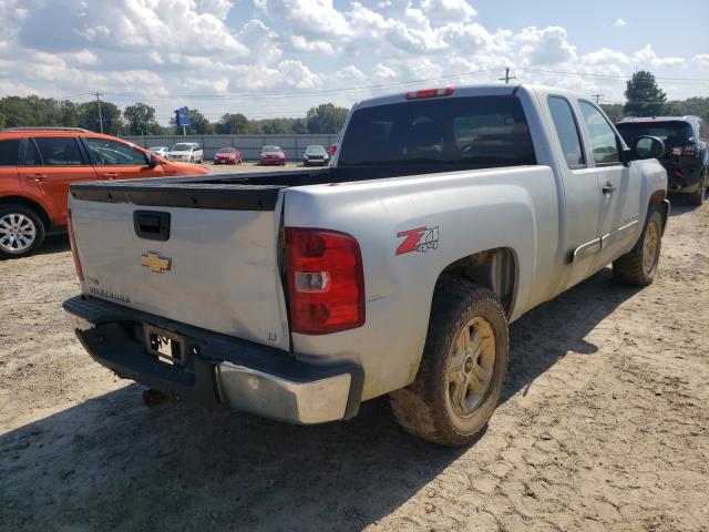 Photo 3 VIN: 1GCRKSE36BZ132792 - CHEVROLET SILVERADO 