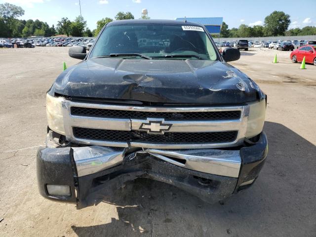 Photo 4 VIN: 1GCRKSE36BZ139810 - CHEVROLET SILVERADO 