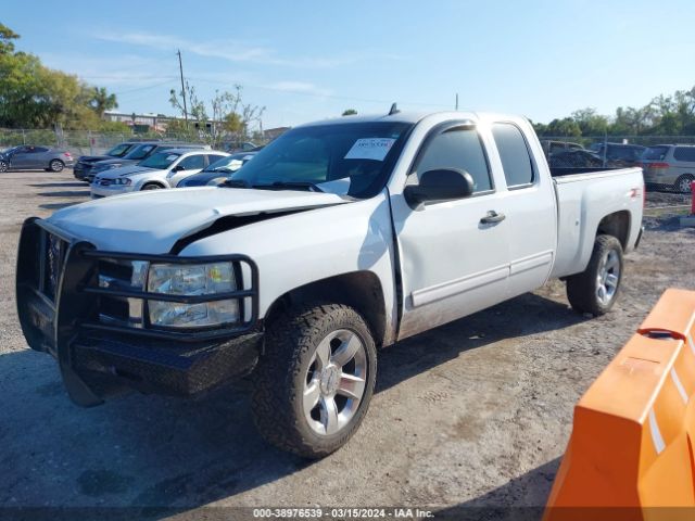 Photo 1 VIN: 1GCRKSE36BZ235937 - CHEVROLET SILVERADO 1500 