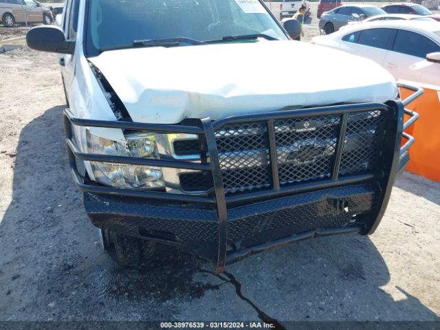 Photo 5 VIN: 1GCRKSE36BZ235937 - CHEVROLET SILVERADO 1500 