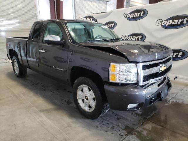 Photo 3 VIN: 1GCRKSE36BZ277461 - CHEVROLET SILVERADO 