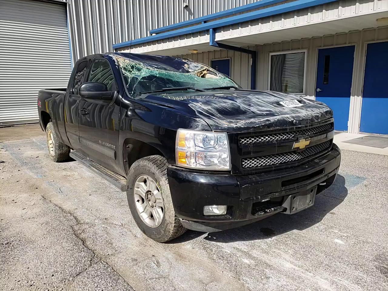 Photo 10 VIN: 1GCRKSE36BZ285169 - CHEVROLET SILVERADO 