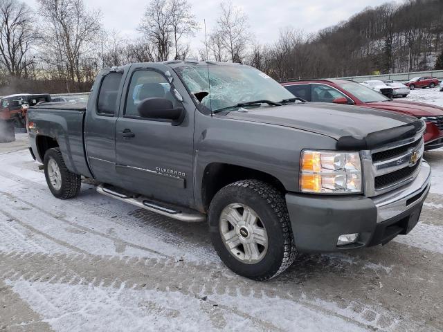 Photo 3 VIN: 1GCRKSE36BZ308756 - CHEVROLET SILVERADO 