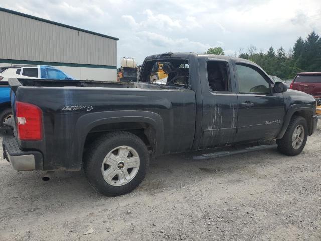 Photo 2 VIN: 1GCRKSE36BZ357309 - CHEVROLET SILVERADO 