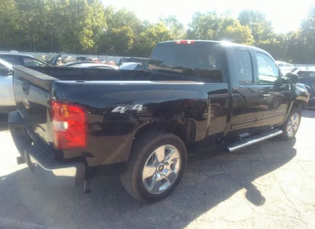 Photo 3 VIN: 1GCRKSE36BZ379729 - CHEVROLET SILVERADO 1500 