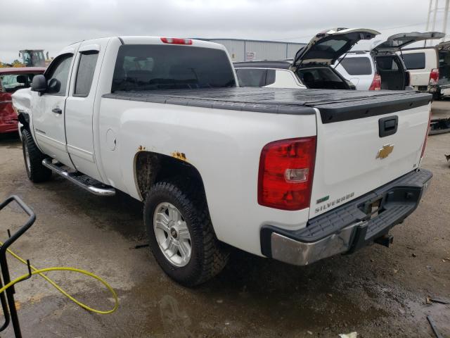 Photo 2 VIN: 1GCRKSE36BZ400451 - CHEVROLET SILVERADO 