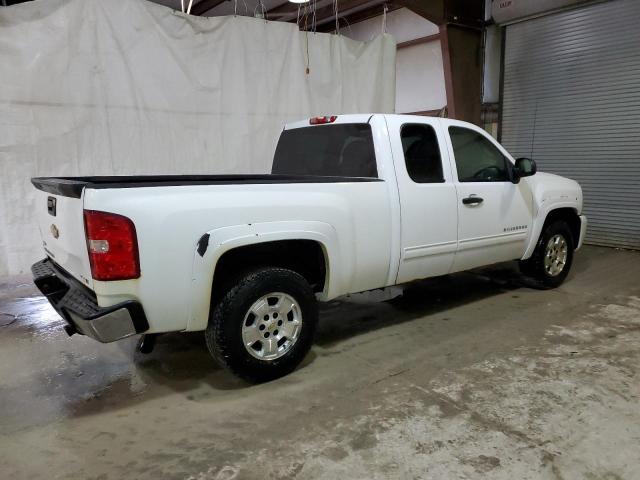 Photo 2 VIN: 1GCRKSE36BZ434034 - CHEVROLET SILVERADO 