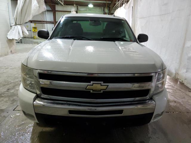 Photo 4 VIN: 1GCRKSE36BZ434034 - CHEVROLET SILVERADO 