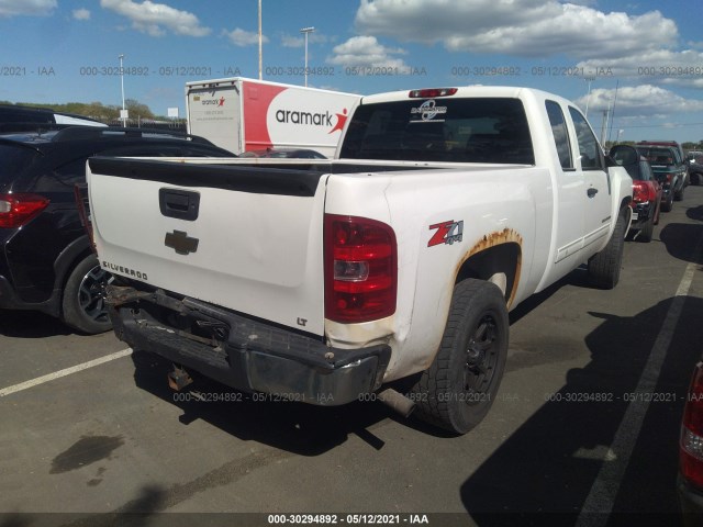 Photo 3 VIN: 1GCRKSE37BZ158138 - CHEVROLET SILVERADO 1500 