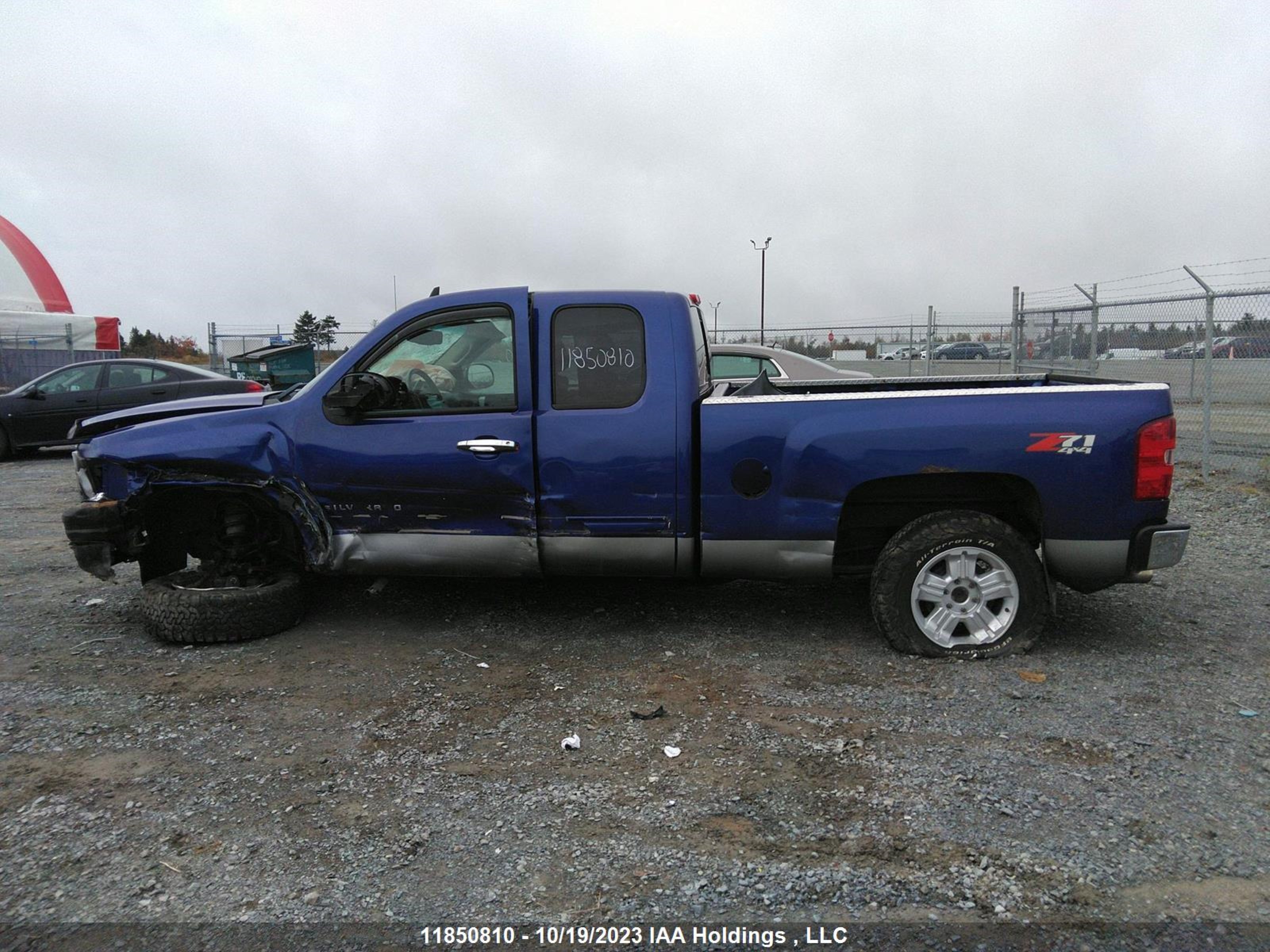 Photo 5 VIN: 1GCRKSE37BZ227040 - CHEVROLET SILVERADO 