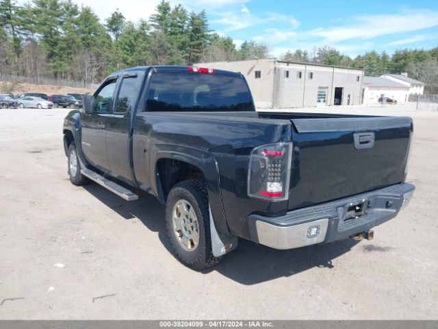 Photo 2 VIN: 1GCRKSE37BZ270647 - CHEVROLET SILVERADO 1500 