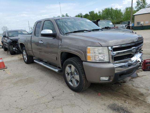 Photo 3 VIN: 1GCRKSE37BZ317160 - CHEVROLET SILVERADO 