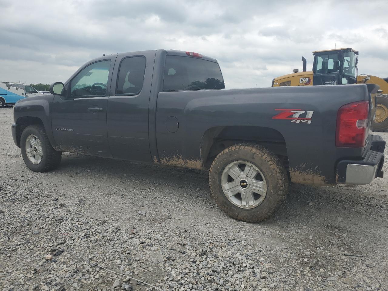 Photo 1 VIN: 1GCRKSE37BZ333312 - CHEVROLET SILVERADO 