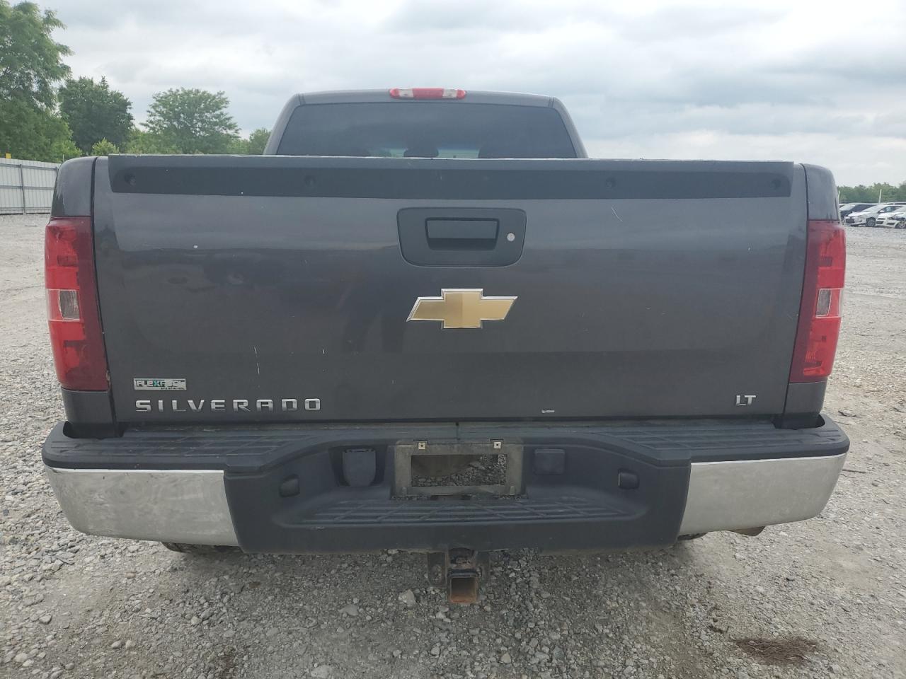 Photo 5 VIN: 1GCRKSE37BZ333312 - CHEVROLET SILVERADO 