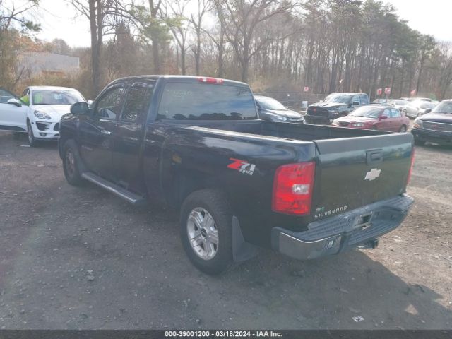 Photo 2 VIN: 1GCRKSE38BZ104847 - CHEVROLET SILVERADO 1500 