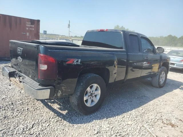 Photo 2 VIN: 1GCRKSE38BZ111412 - CHEVROLET SILVERADO 