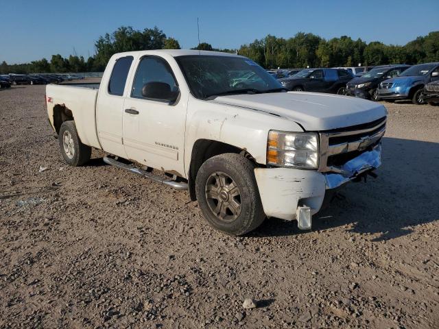 Photo 3 VIN: 1GCRKSE38BZ165499 - CHEVROLET SILVERADO 