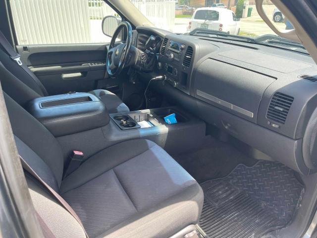 Photo 4 VIN: 1GCRKSE38BZ172601 - CHEVROLET SILVERADO 