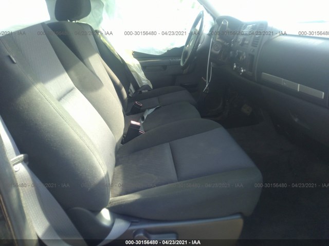 Photo 4 VIN: 1GCRKSE38BZ250732 - CHEVROLET SILVERADO 1500 